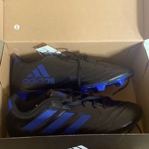 NWT Adidas black and blue soccer cleats- mens 10.5 ; womens 11